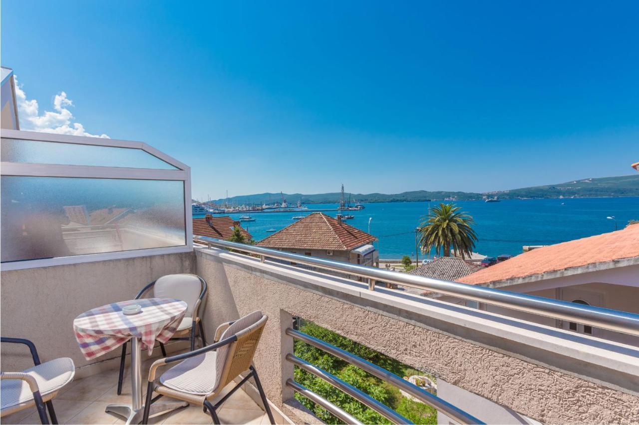 Rosic Apartments Tivat Exterior photo